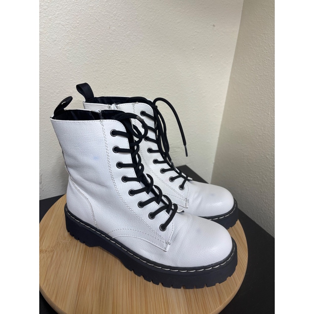 Sincerely Jules Combat Moto Boots 7.5 Harley White Black Lace Up Lug Sole
